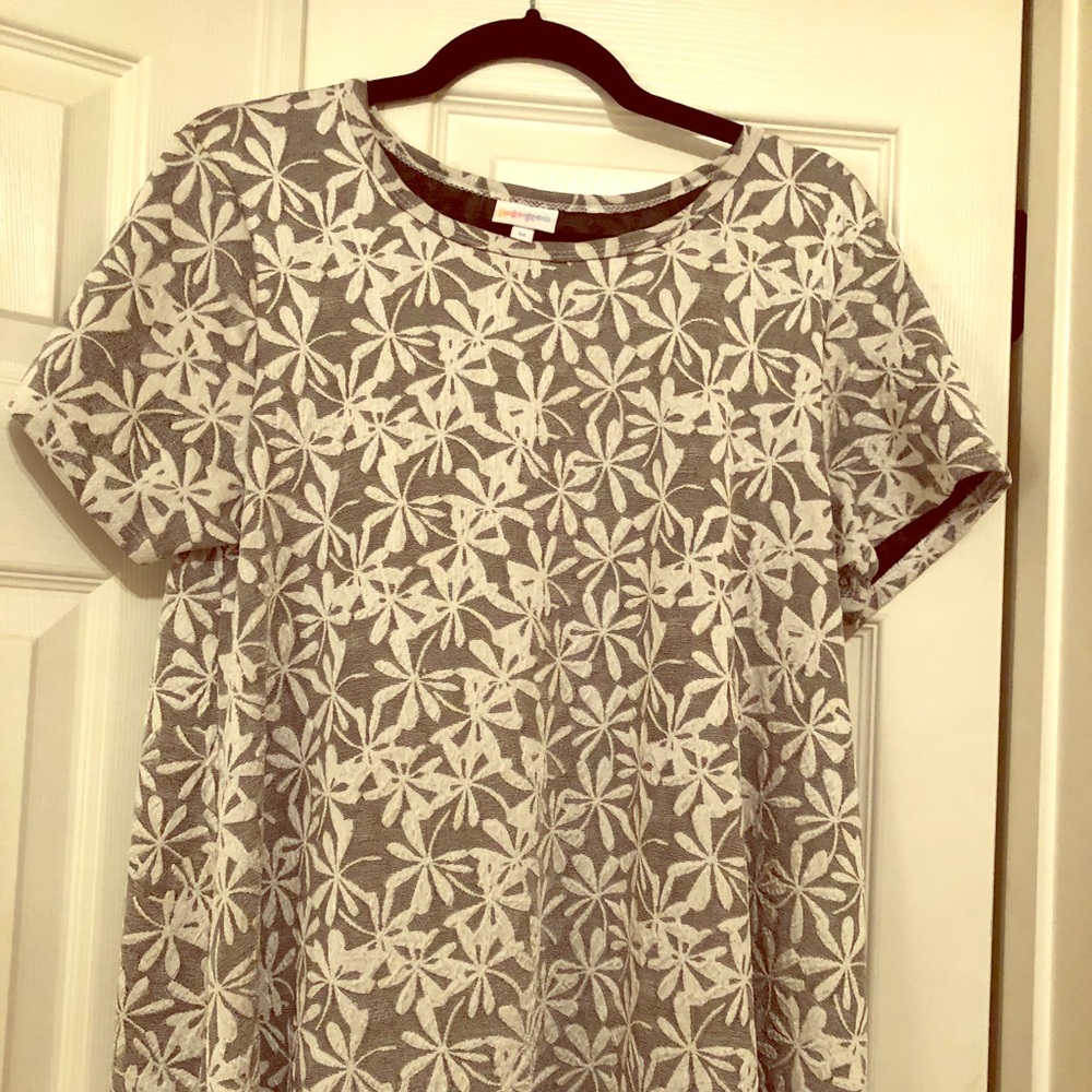 Lularoe embossed Carly